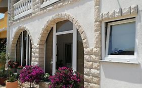 Apartment Megy
