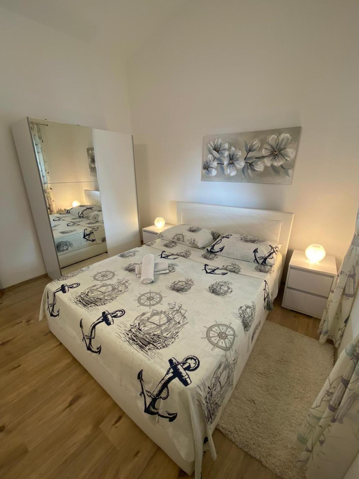 Apartment Megy Vir Zewnętrze zdjęcie
